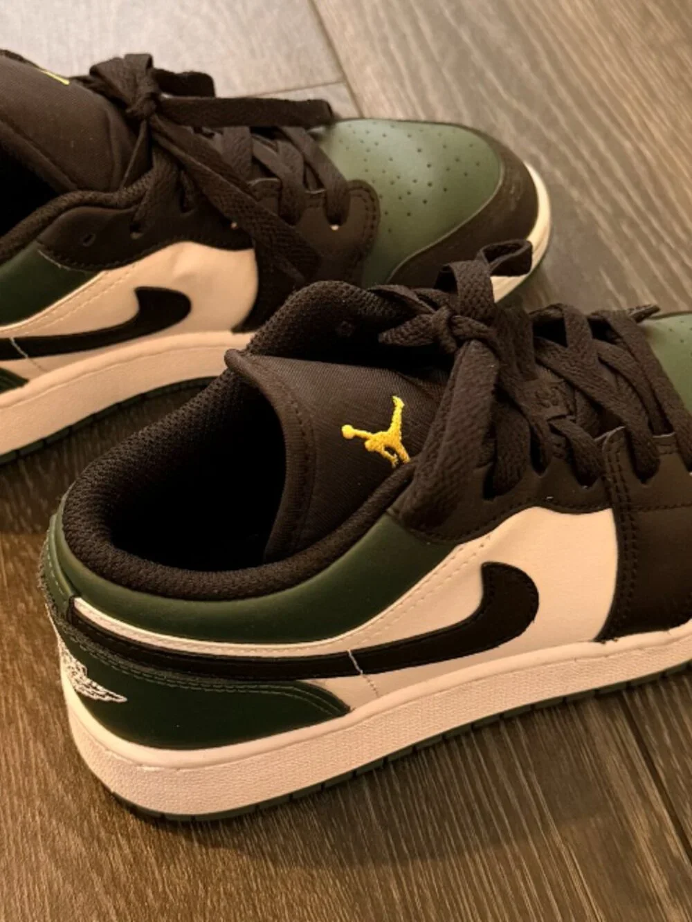 Air Jordan 1 Low GS Green Toe Noble Green 3.5Y